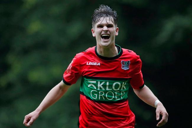 坛的固有格 坛的固有格