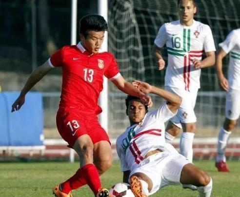 队在场上的 队在场上的